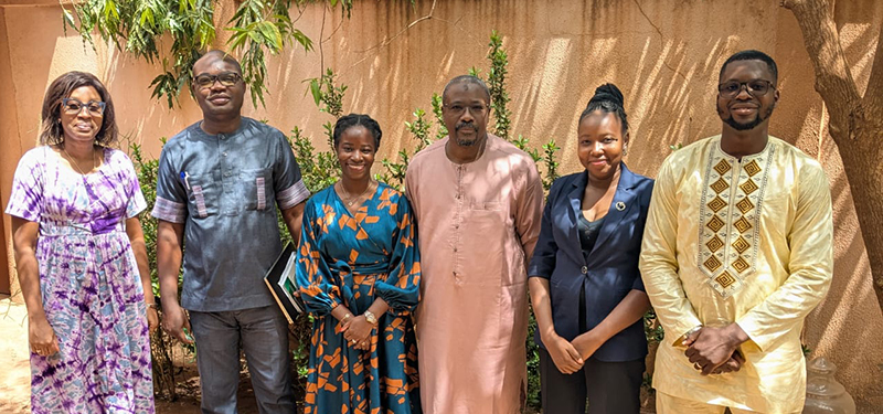 Group photo of IPA and DMI staff in Burkina Faso