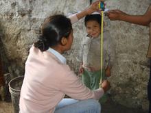 honduras_measuring_tup.jpg honduras_measuring_tup.jpg